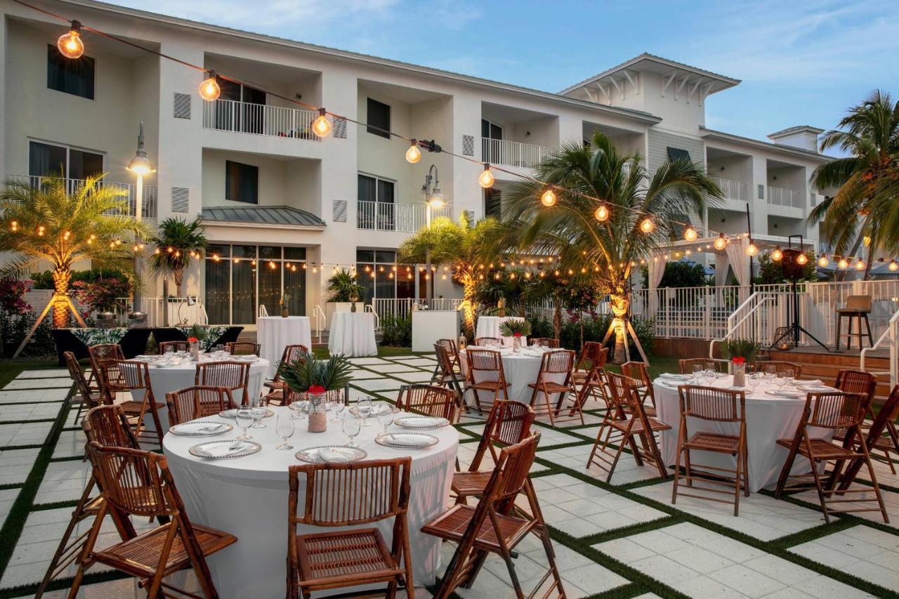 Courtyard By Marriott Faro Blanco Resort Marathon Zewnętrze zdjęcie